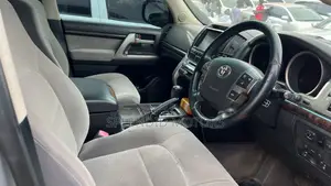 Toyota Land Cruiser V8 2008 Silver