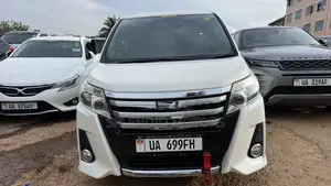 Toyota Noah 2014 White