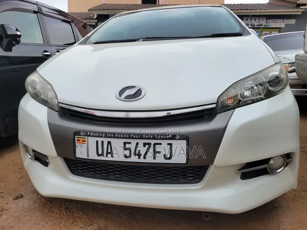 Toyota Wish 2012 White - 1