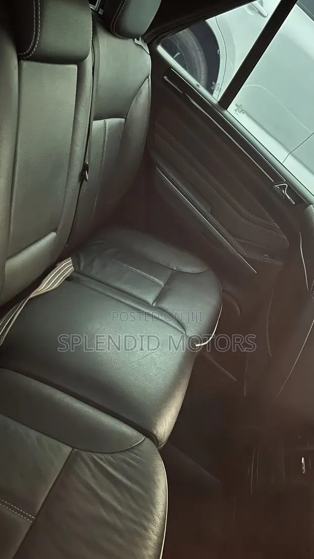 Mercedes-Benz M Class 2012 Black - 1