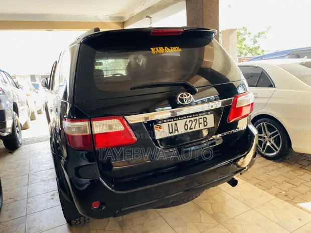 Toyota Fortuner 3.0 D AWD 2008 Black - 1
