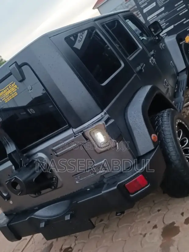 Jeep Wrangler 2018 Black - 1