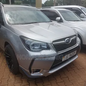 Subaru Forester 2.5i Limited AWD 2016 Gray