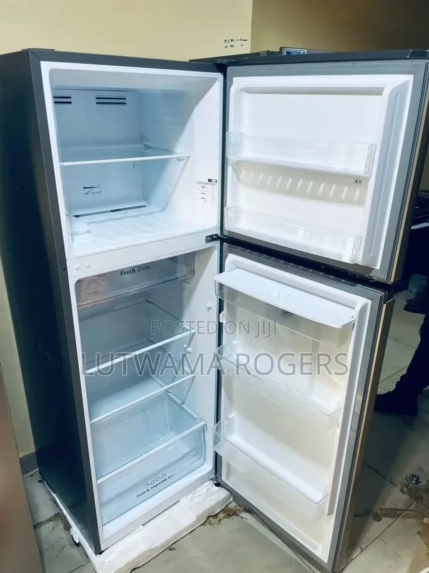 Hisense Fridge 419L - As New - 1