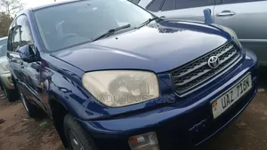 Toyota RAV4 1.8 SUV 2005 Blue