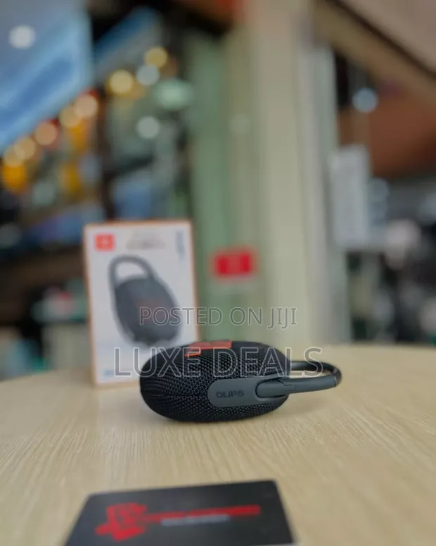 JBL Clip 5 Speaker - 1