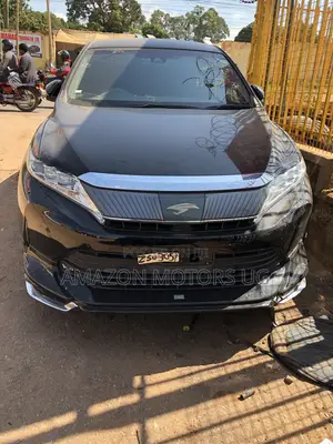 Toyota Harrier 2.0 4WD 2017 Black