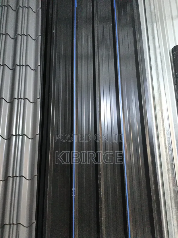 Super Echo Black G30 Roofing Sheets - 1