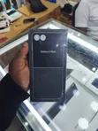 New Samsung Galaxy Z Flip8 256GB Graphite - 3