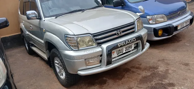 Toyota Land Cruiser Prado 2000 Silver - 1