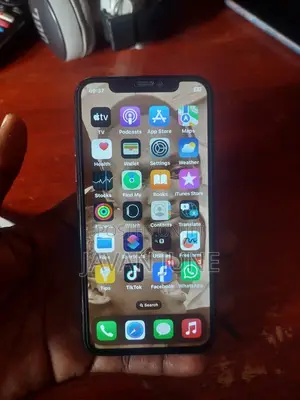Apple iPhone X 64GB Gray