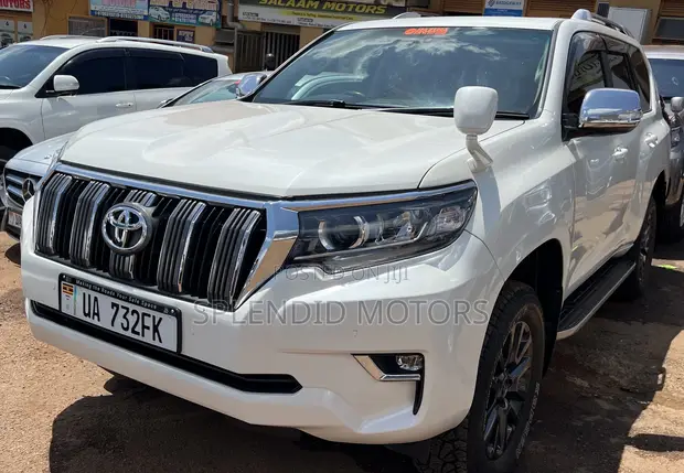 Toyota Land Cruiser Prado 2017 White - 1