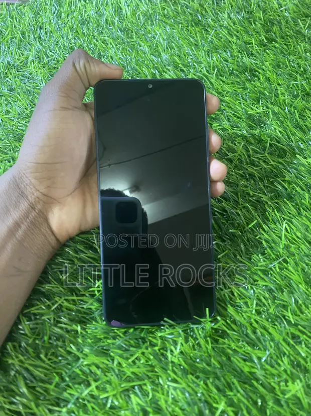 Samsung Galaxy A06 64GB Gray - 1