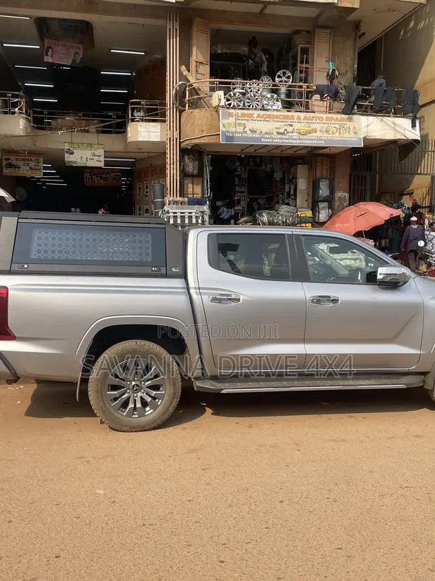Canopy for Mitsubishi L200 - 1