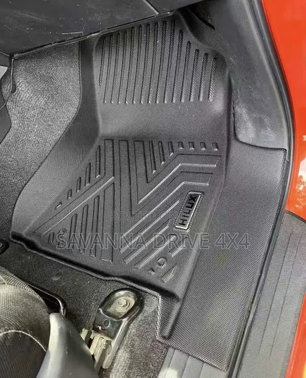 Toyota Hilux Premium Floor Mats - 1