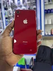 Apple iPhone XR 128GB - 2