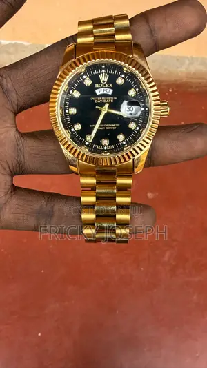 Rolex Watch - Golden Colour