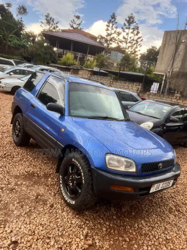 Toyota RAV4 2000cc Automatic Blue - 1