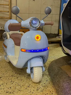 Vespa Kids Scooter - Blue