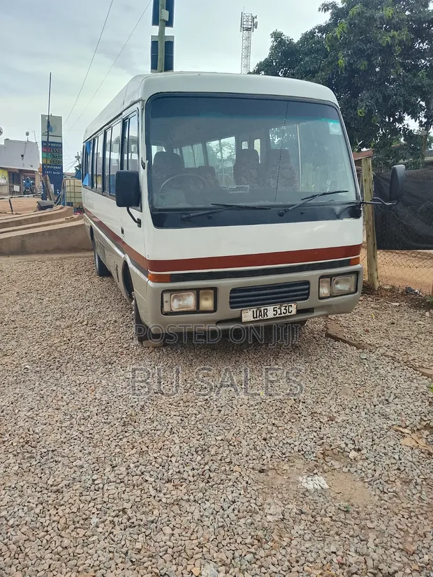 Toyota Coaster 1992 - White - 1