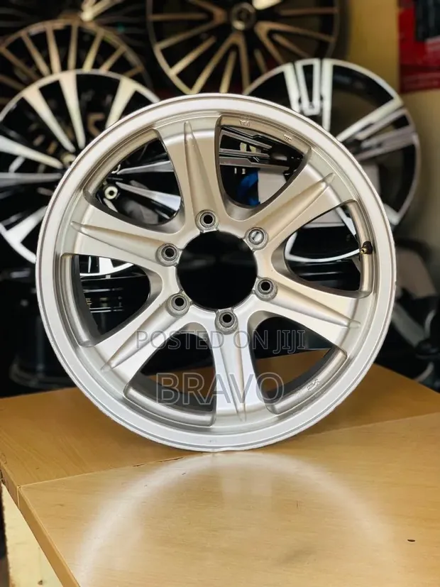 Double Cabin Hilux Wheels - Size 17 Inch, Japan - 1