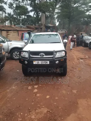 Toyota Hilux 3.0 D-4D 4x4 2014 White