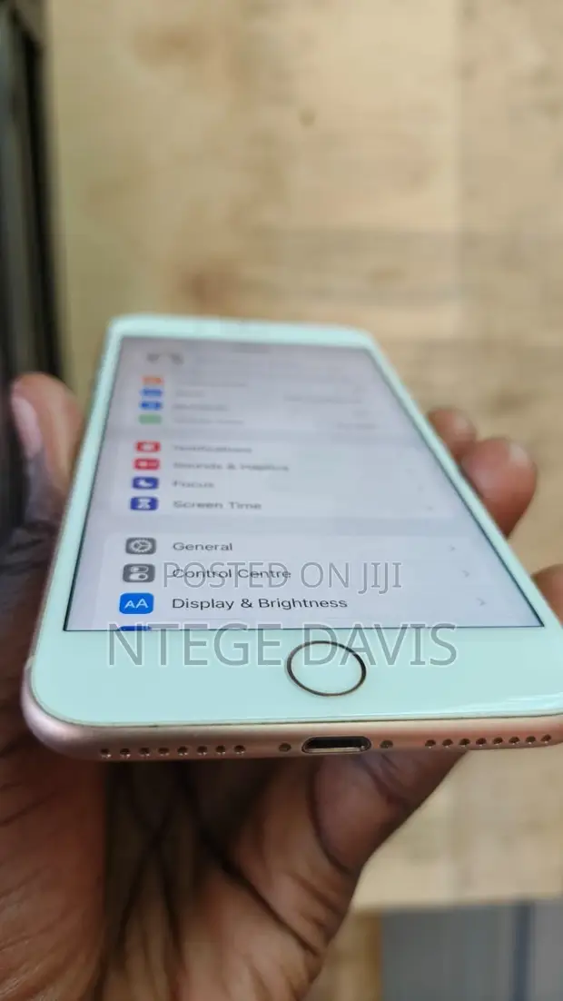 Apple iPhone 8 Plus 64 GB Silver - 1