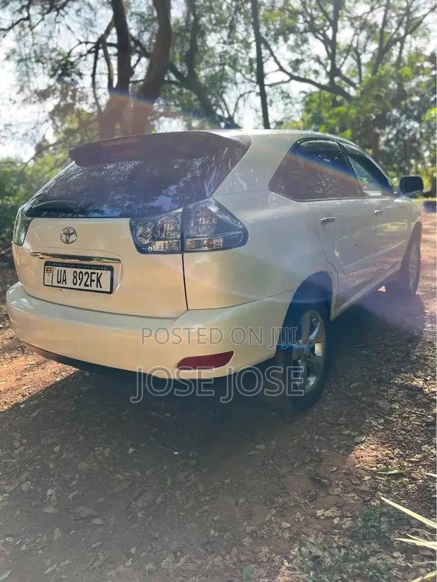Toyota Harrier 2010 White - 1