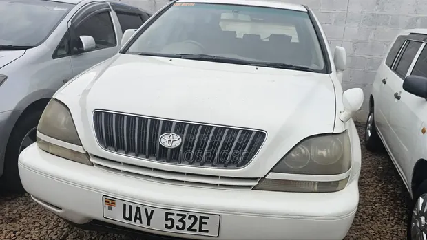 Toyota Harrier 2002 - 1