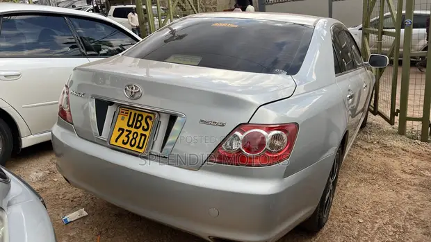 Toyota Mark X 2009 Silver - 1