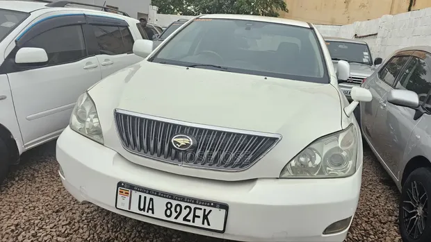 Toyota Harrier 2.4 2010 White - 1
