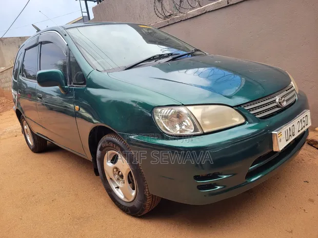 Toyota Corolla Spacio 1.6 (5 Seater) 1999 Black - 1