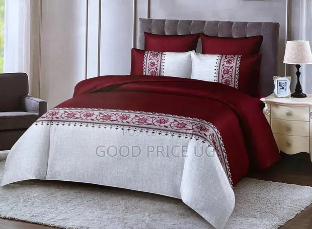4-Piece Maroon and White Cotton Duvet Set - 1