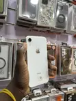 Apple iPhone XR 64GB White - 4