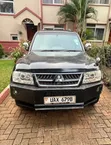 Mitsubishi Pajero 2002 Black - 2