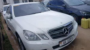 Mercedes-Benz E300 2015 White