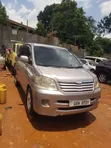 Toyota Noah 2005 Silver - 3