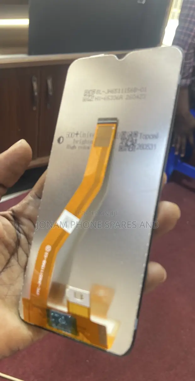Villaon V30/25 Screen Replacement - 1