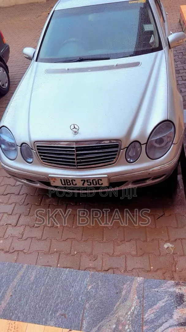 Mercedes-Benz E320 2003 Silver - 1
