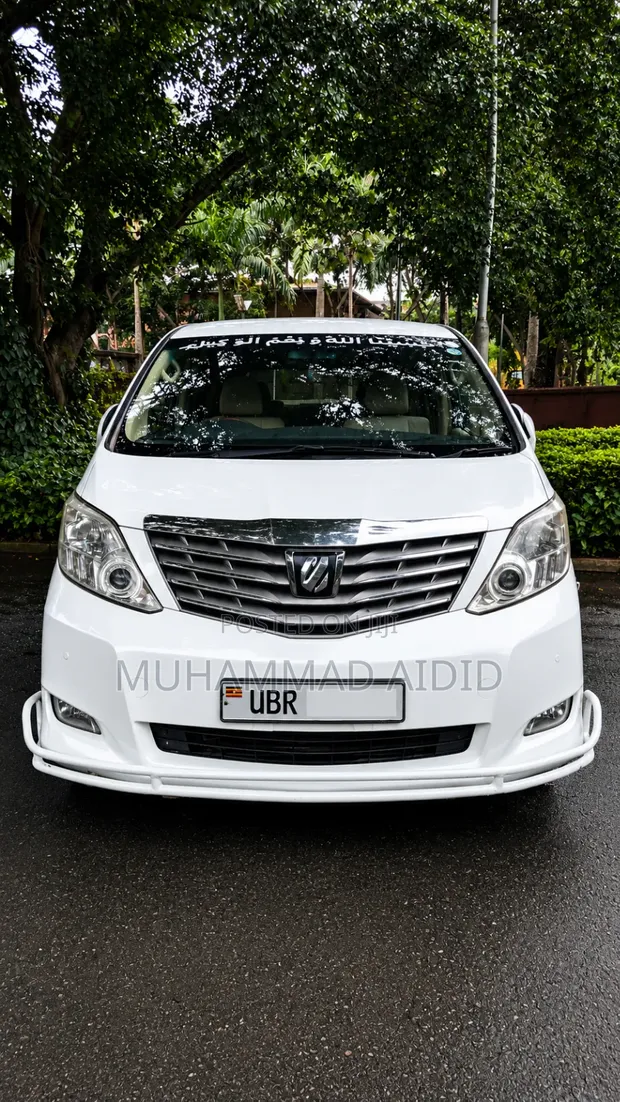 Toyota Alphard 8-Seater Van for Hire - 1