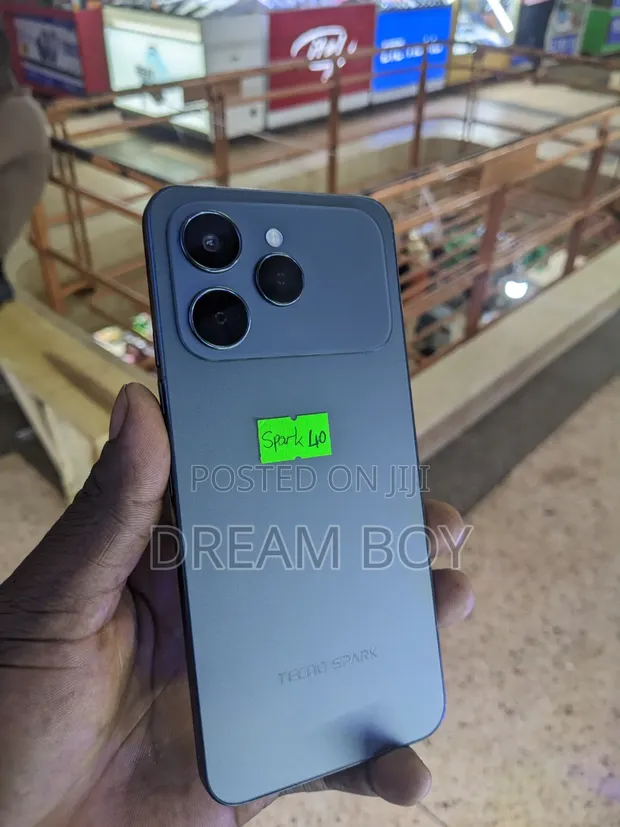 New Tecno Spark 40 128GB Black - 1