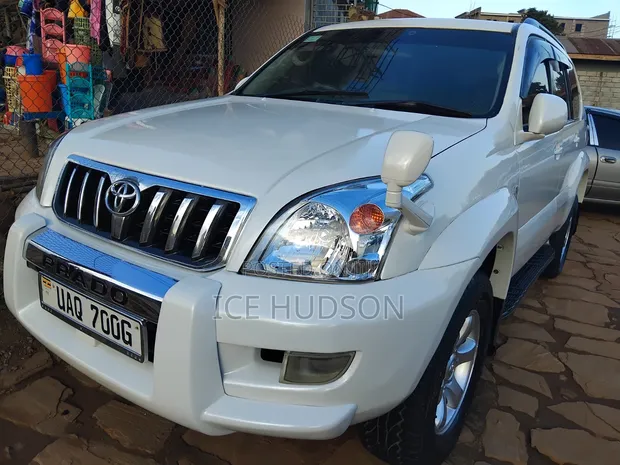 Toyota Land Cruiser Prado 2006 White - 1