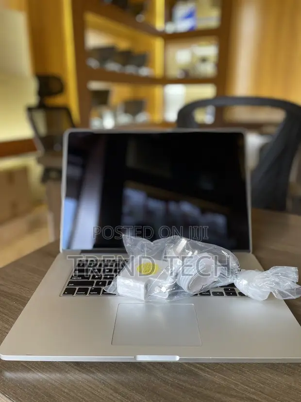 Apple MacBook Pro 2015 16GB RAM, 256GB SSD+HDD - 1