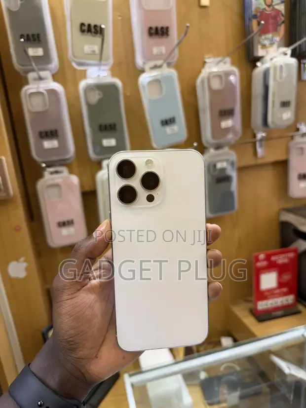 Apple iPhone 16 Pro Max 256GB White - 1