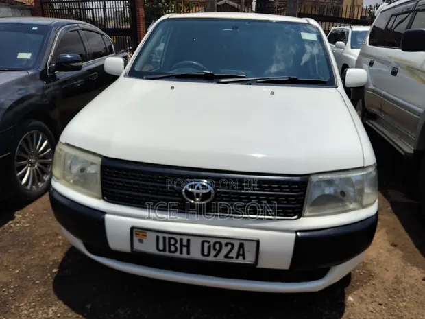 Toyota Probox 2007 White - 1