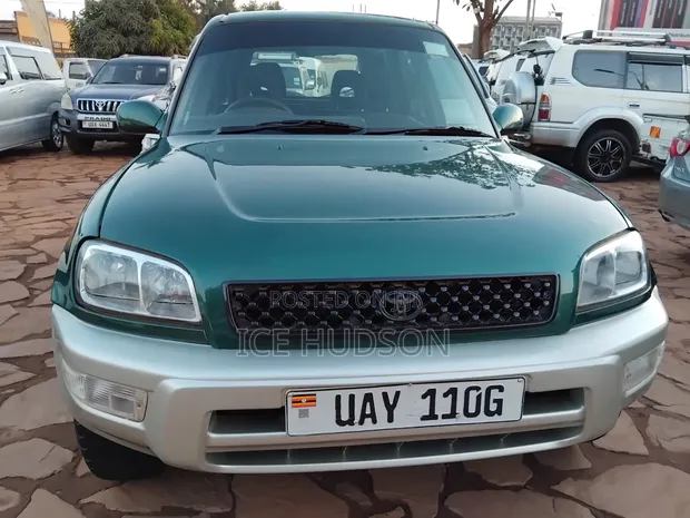 Toyota RAV4 2000 Green - 1