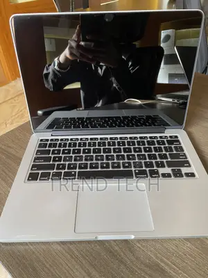Apple MacBook 2015 8GB Intel Core i7 128GB SSD
