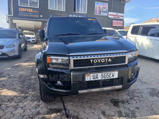 Toyota Land Cruiser Prado 2024 Black - 1