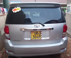 Toyota Corolla Rumion 2009 Silver