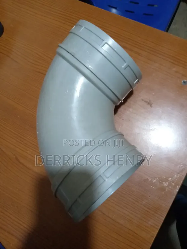 PVC Pipe Elbow 90 Degree 4 Inch - 1